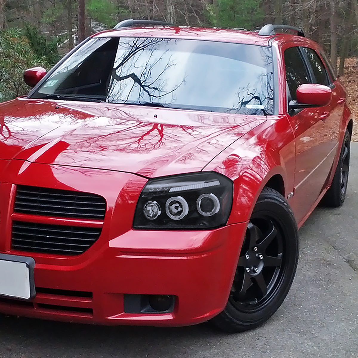 2005-2007 Dodge Magnum Dual Halo Projector Headlights (Glossy Black Housing / Smoked Lens)