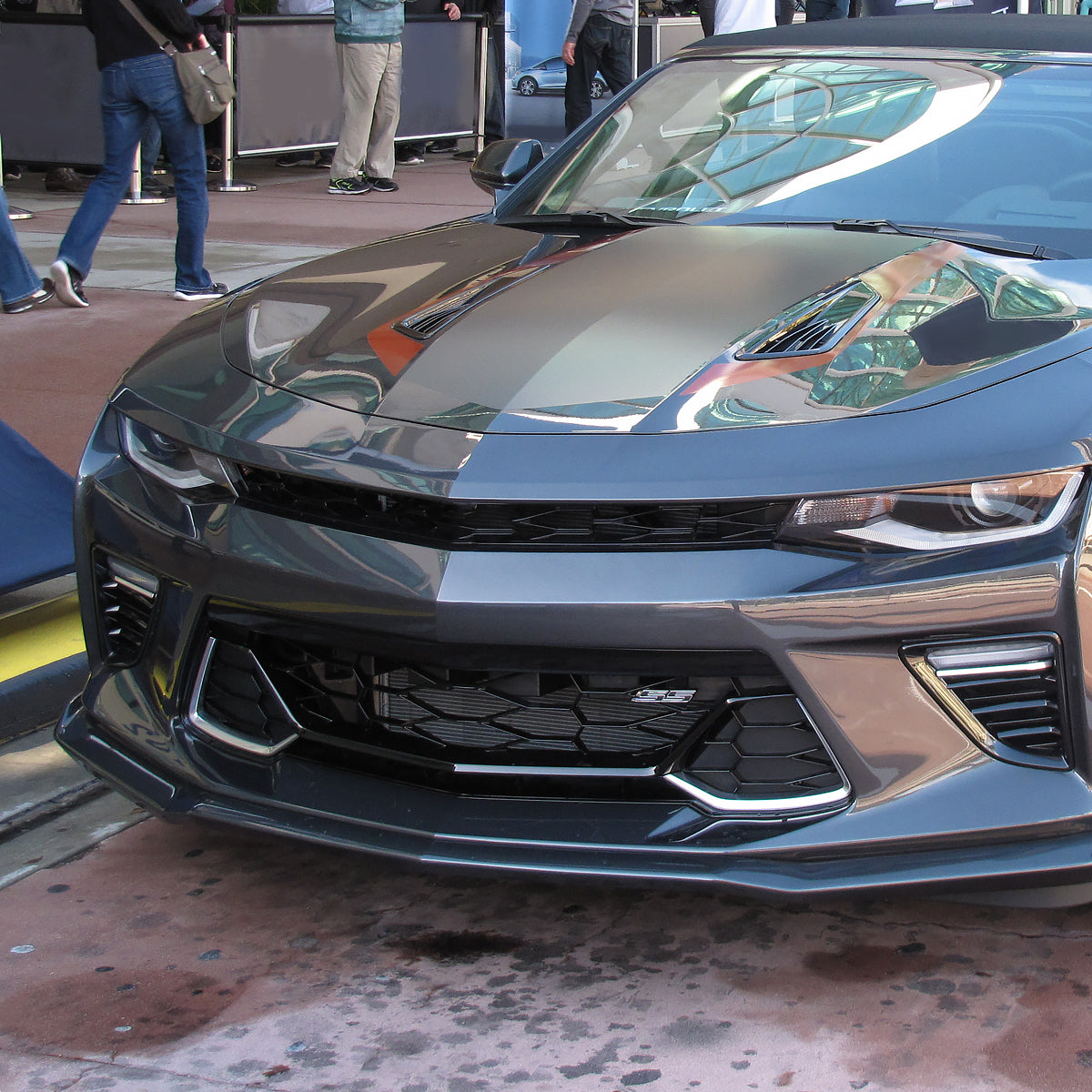 2016-2018 Chevrolet Camaro 6th Gen SS 50th Anniversary Edition Glossy Black Front Lower Grille