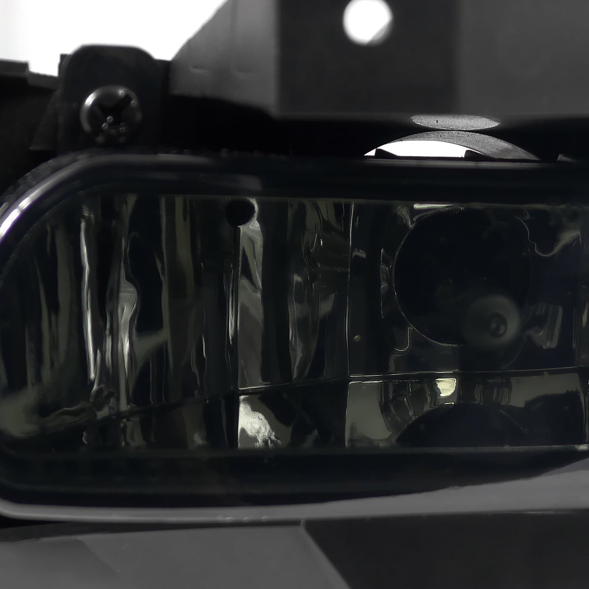 1999-2004 Ford Mustang New Edge 899 Fog Lights Kit (Chrome Housing / Smoked Lens)