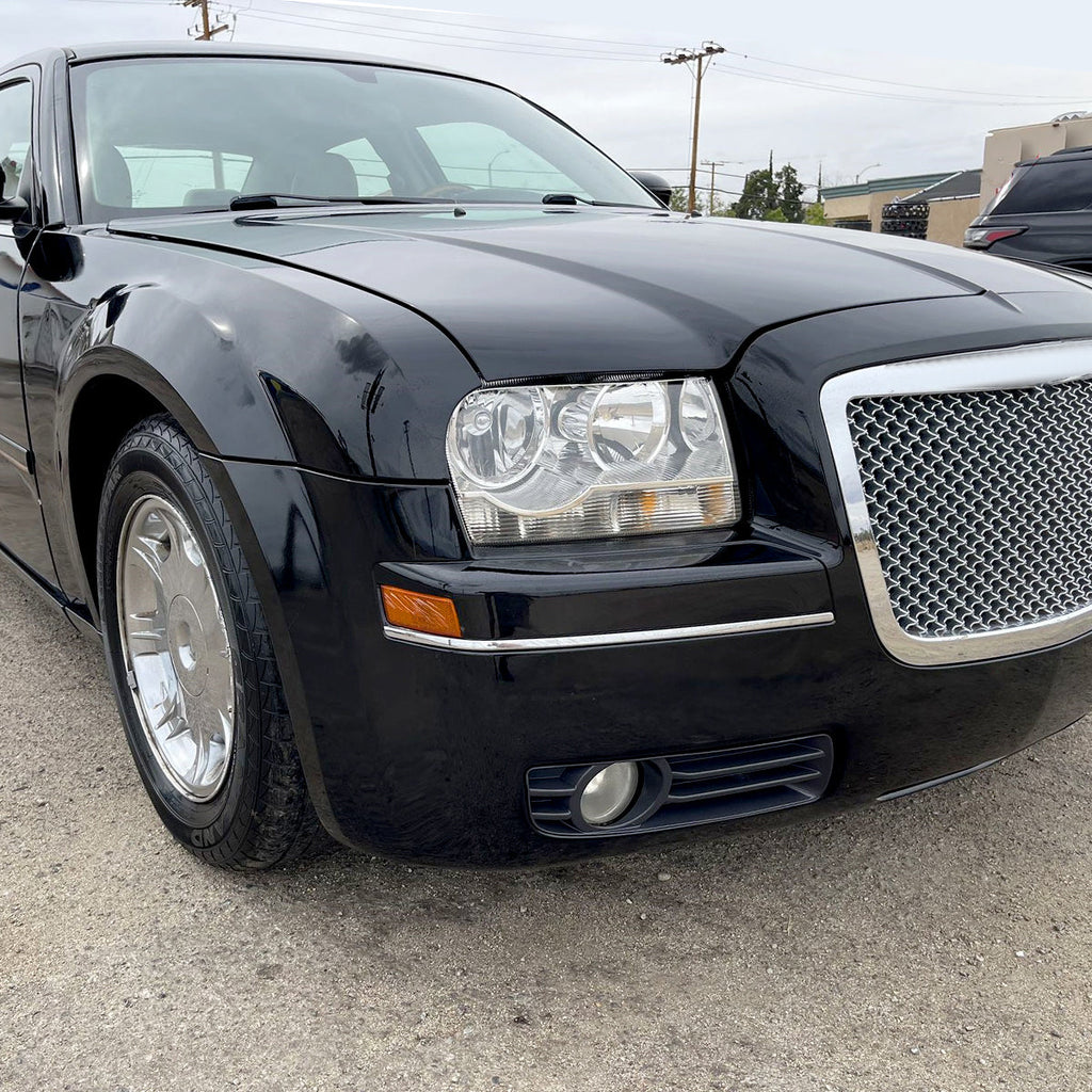 2005-2010 Chrysler 300 Factory Style Headlights (Chrome Housing / Clear Lens)
