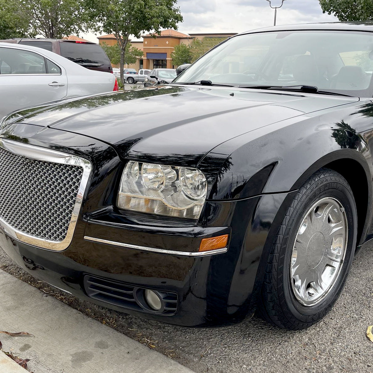 2005-2010 Chrysler 300 Factory Style Headlights (Chrome Housing / Clear Lens)