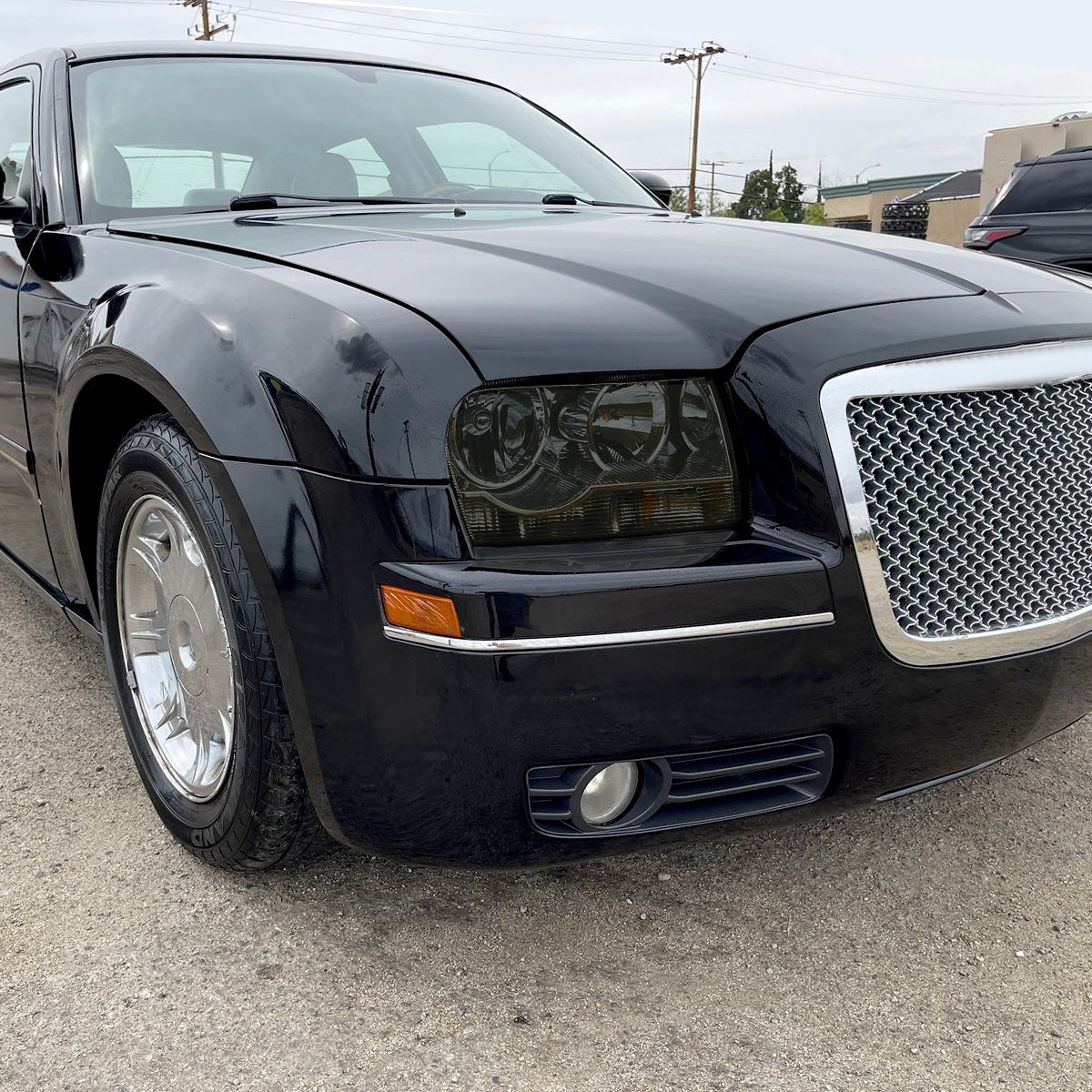 2005-2010 Chrysler 300 Factory Style Headlights (Chrome Housing / Smoked Lens)