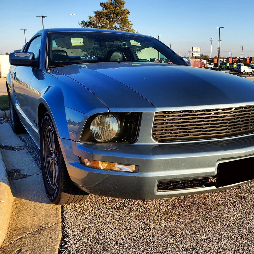 2005-2009 Ford Mustang S197 Factory Style Headlights (Matte Black Housing / Light Smoked Lens)