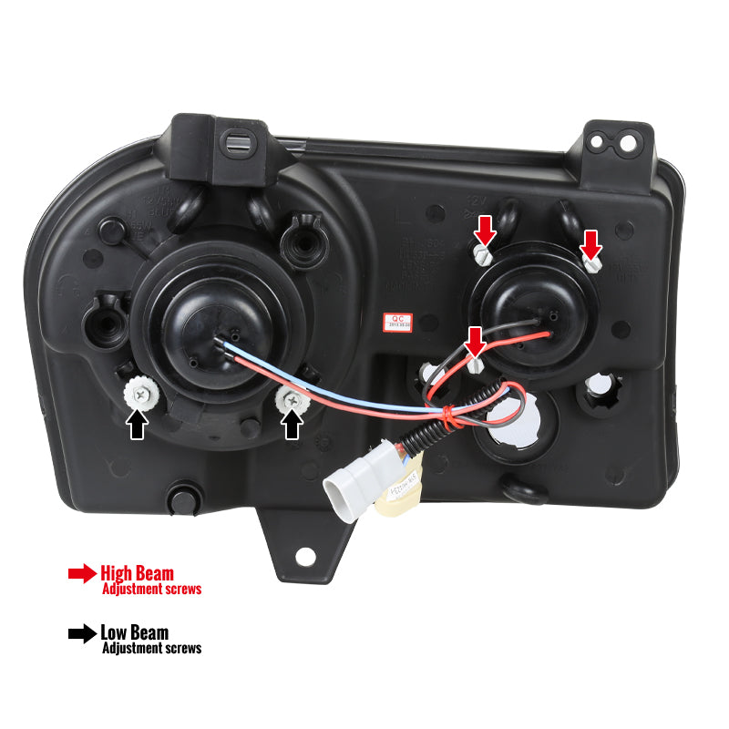 2005-2010 Chrysler 300 Base/LX/Touring Projector Headlights (Glossy Black Housing / Smoked Lens)