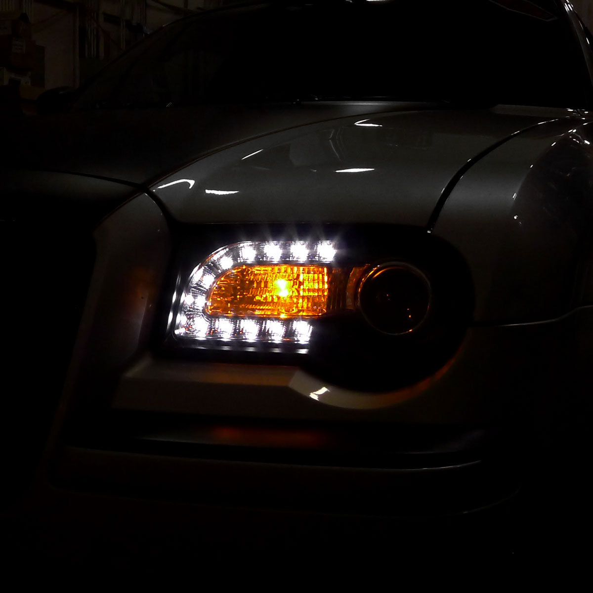 2005-2010 Chrysler 300 Projector Headlights w/ LED Light Strip (Matte Black Housing / Clear Lens)