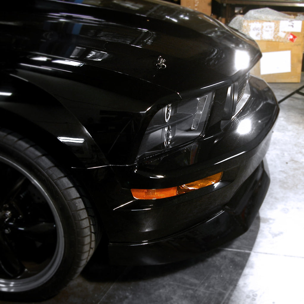 2005-2009 Ford Mustang S197 Halo Projector Headlights w/ LED Light Strip (Matte Black Housing / Clear Lens)