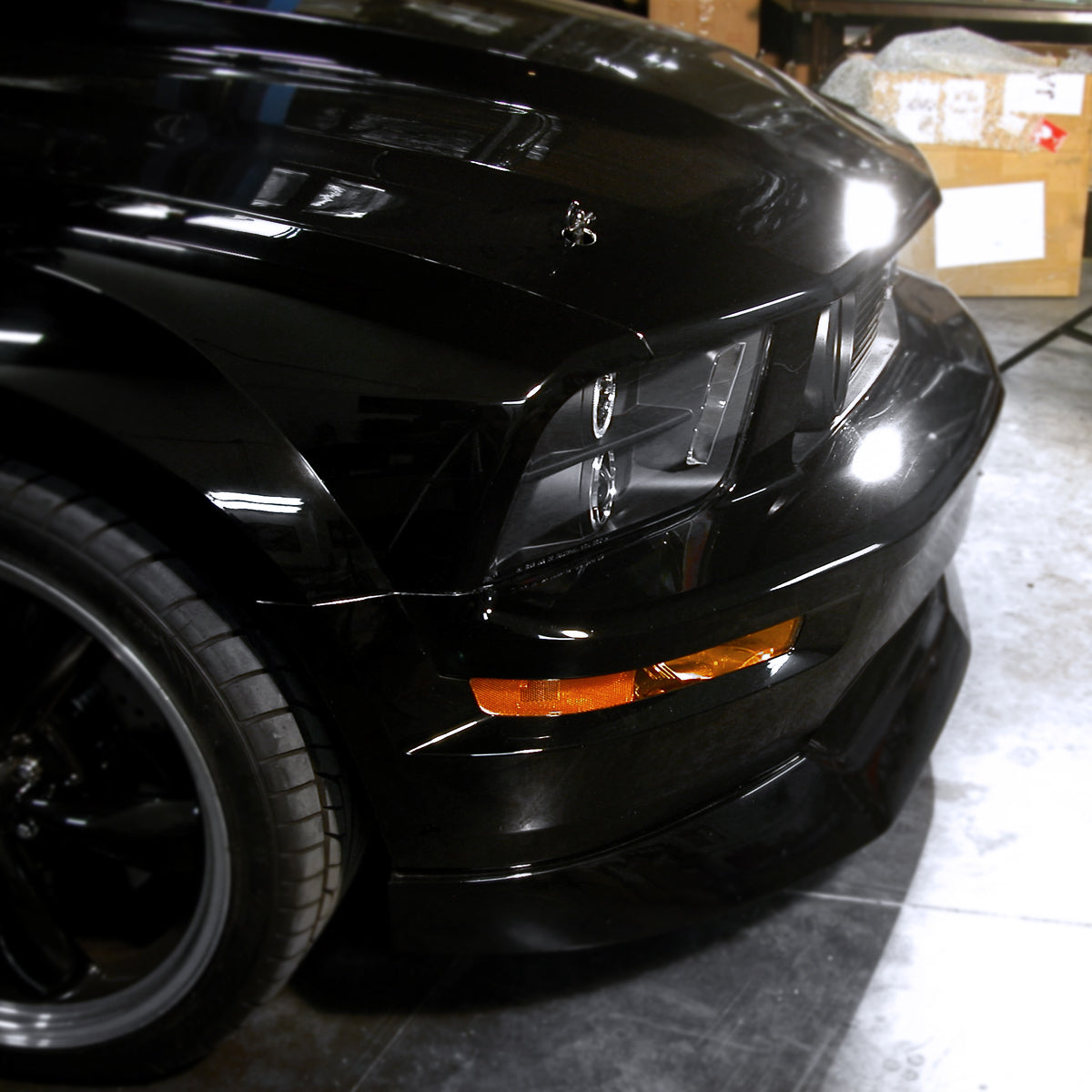 2005-2009 Ford Mustang S197 Halo Projector Headlights w/ LED Light Strip (Matte Black Housing / Clear Lens)