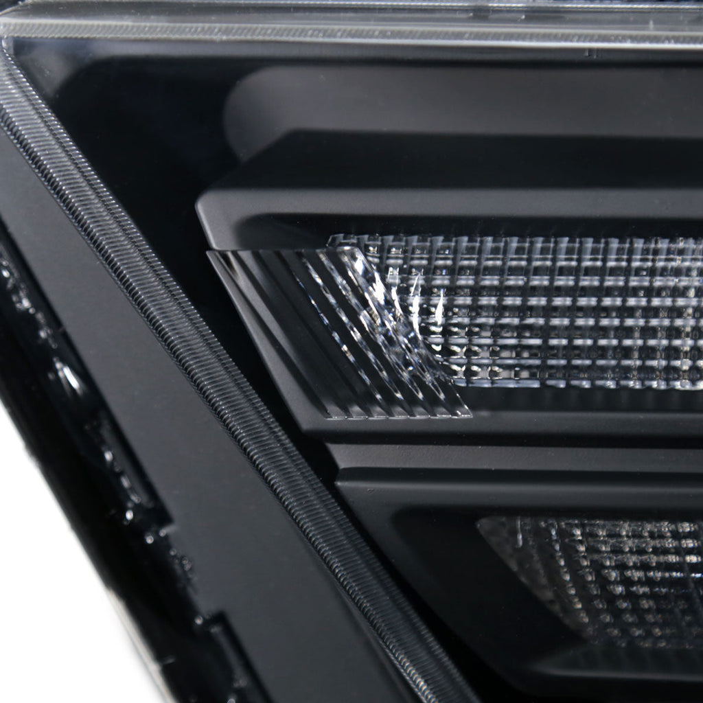 2010-2014 Ford Mustang S197 Retrofit Style Projector Headlights (Matte Black Housing / Clear Lens)
