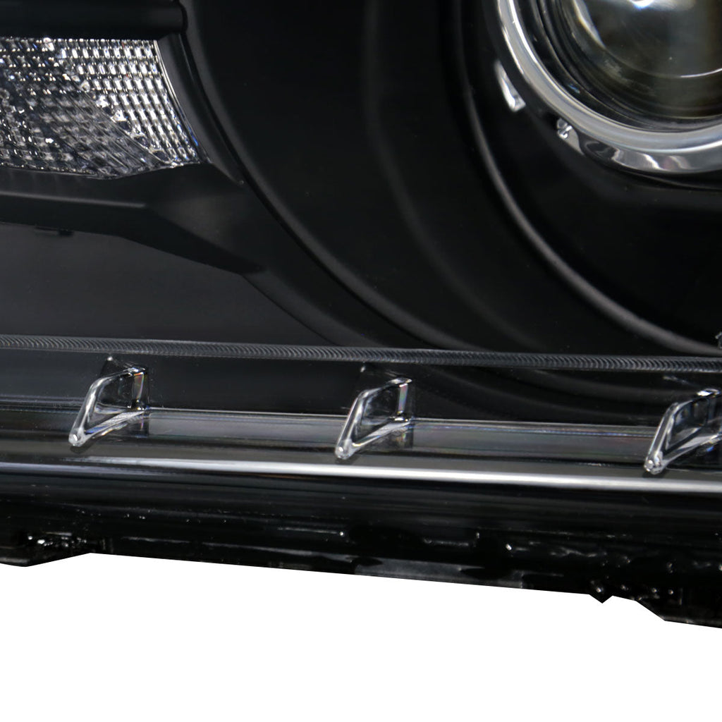 2010-2014 Ford Mustang S197 Retrofit Style Projector Headlights (Matte Black Housing / Clear Lens)