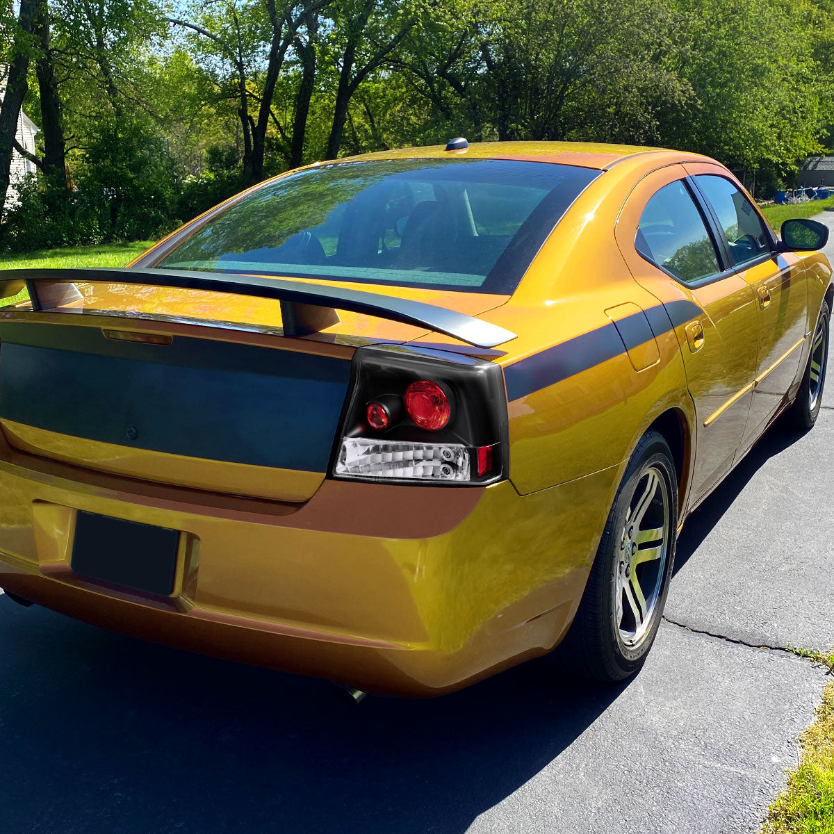 2005-2010 Dodge Charger LX Tail Lights (Matte Black Housing / Clear Lens)
