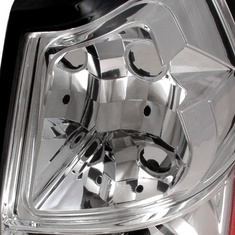 2005-2008 Dodge Magnum Tail Lights (Chrome Housing / Clear Lens)