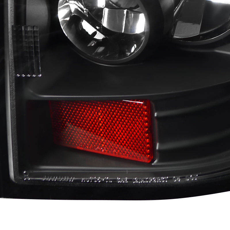 2005-2008 Dodge Magnum Tail Lights (Matte Black Housing / Clear Lens)