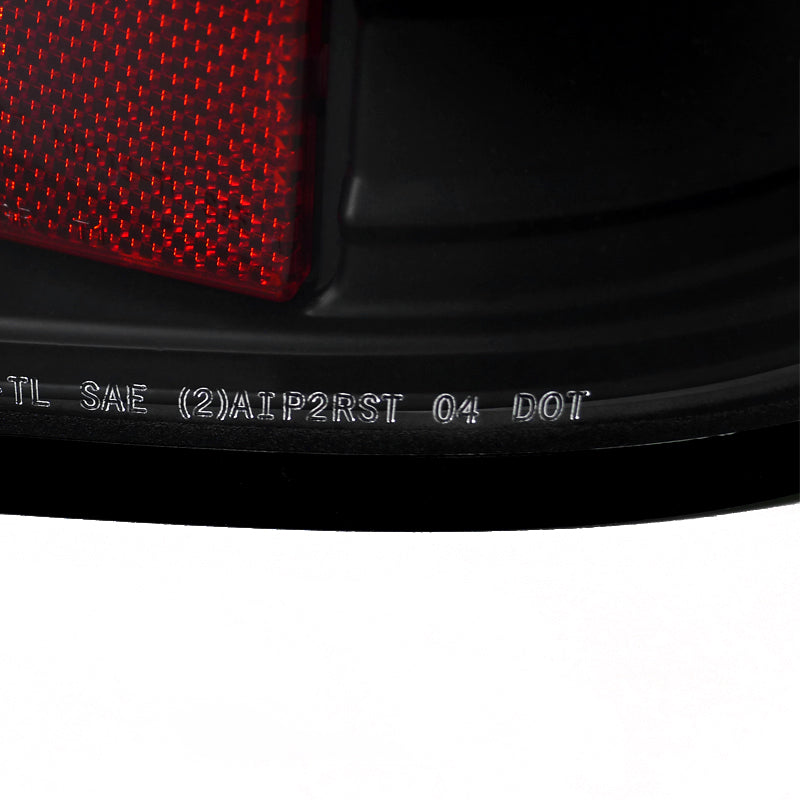 2005-2008 Dodge Magnum Tail Lights (Matte Black Housing / Clear Lens)