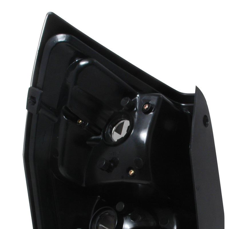 2005-2008 Dodge Magnum Tail Lights (Matte Black Housing / Clear Lens)