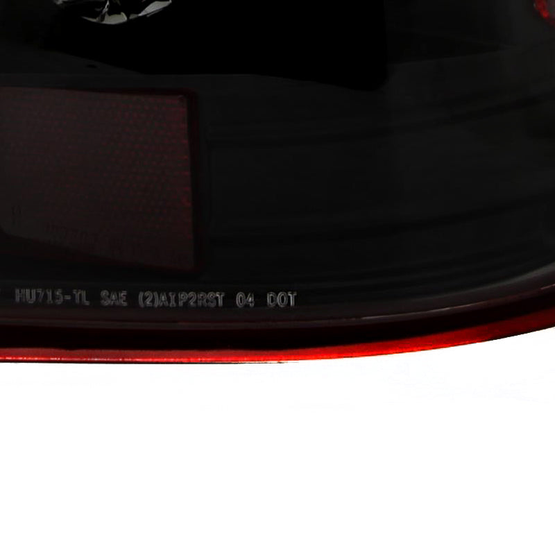 2005-2008 Dodge Magnum Tail Lights (Matte Black Housing / Red Clear Lens)
