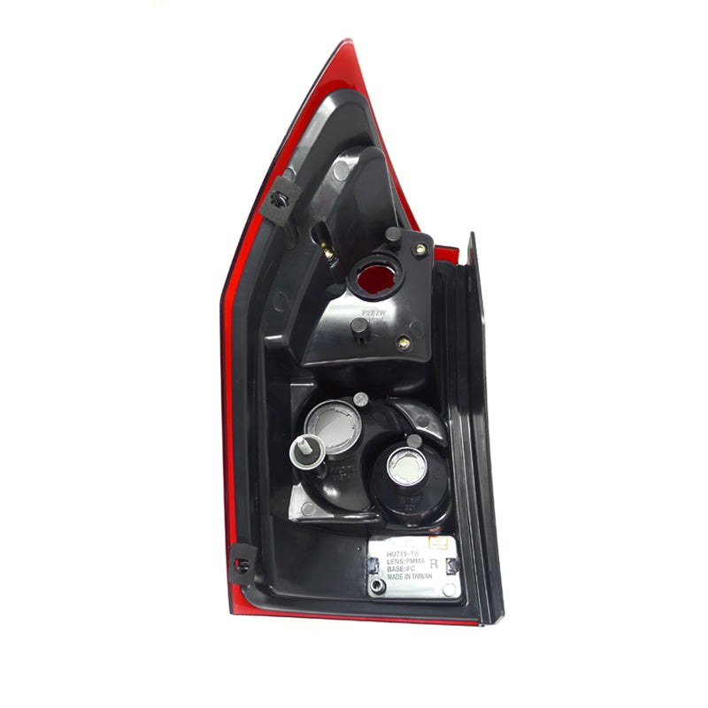 2005-2008 Dodge Magnum Tail Lights (Matte Black Housing / Red Clear Lens)