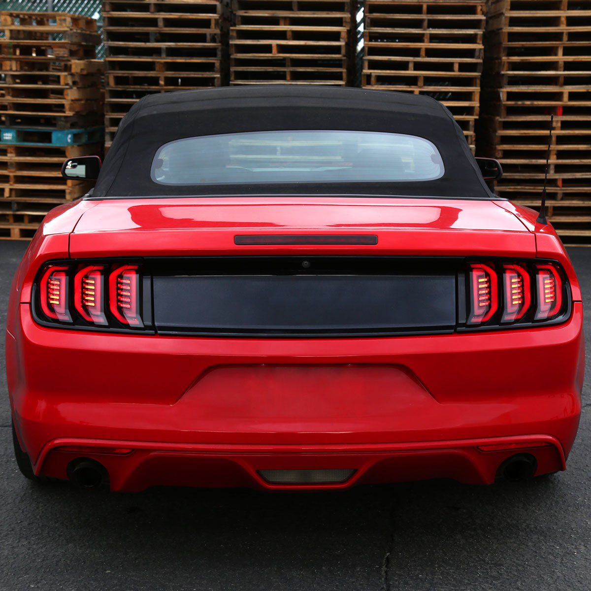 2015-2023 Ford Mustang S550 Sequential Signal LED Tail Lights (Jet Black Housing / Clear Lens)