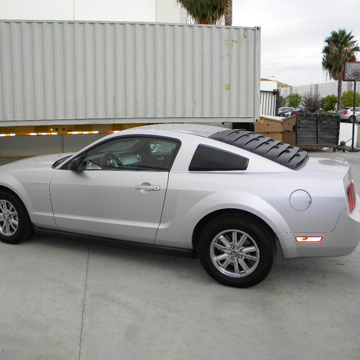 2005-2014 Ford Mustang S197 Coupe Textured Matte Black ABS Vintage Style Rear Window Louver