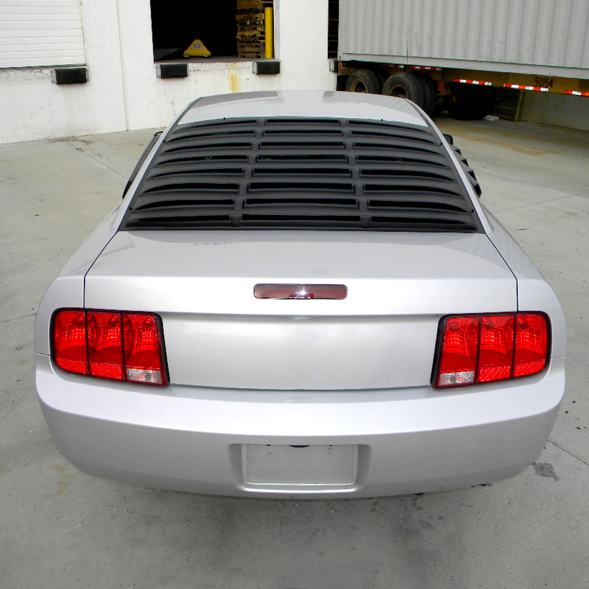 2005-2014 Ford Mustang S197 Coupe Textured Matte Black ABS Vintage Style Rear Window Louver